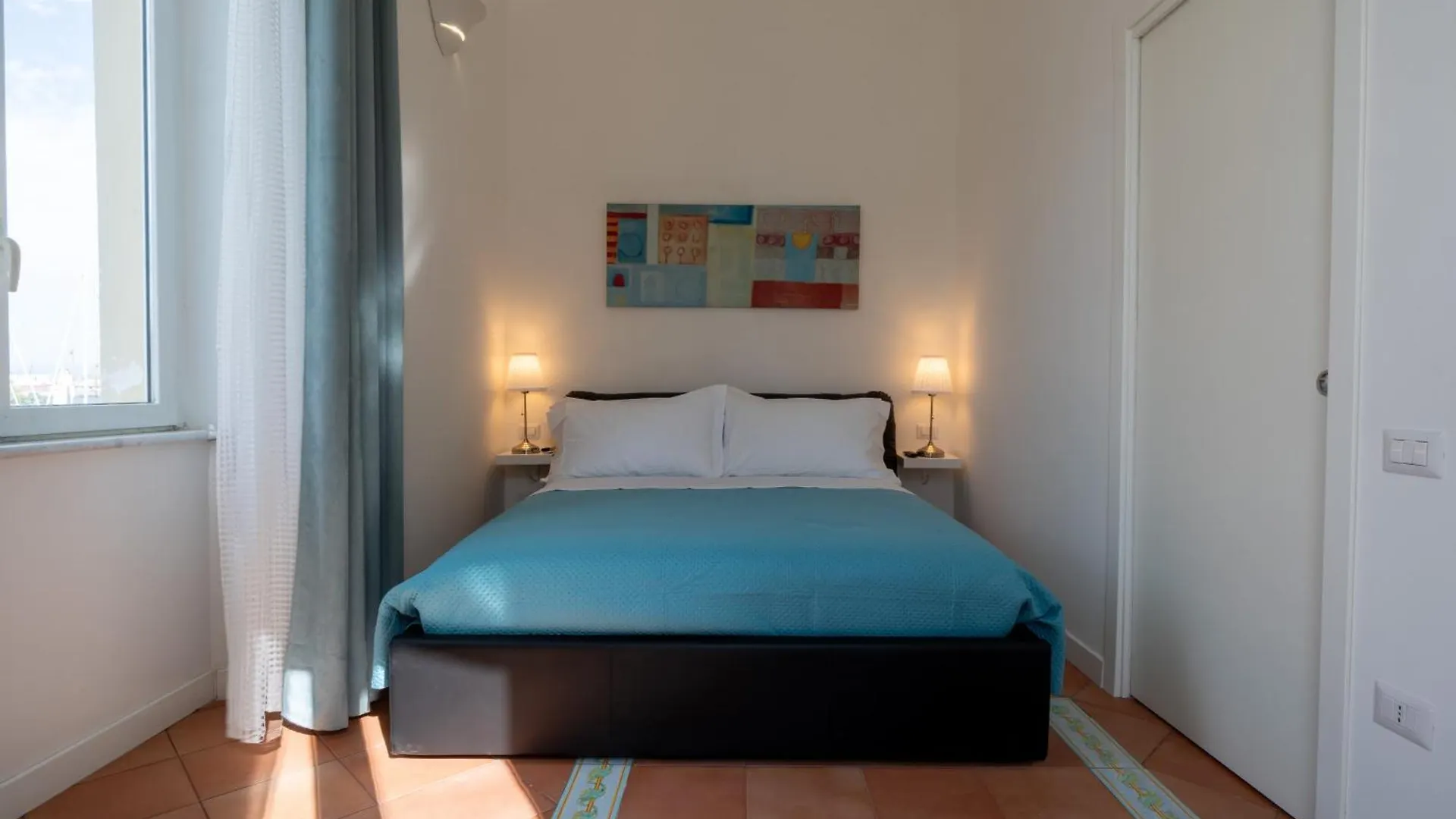 Suite Marinari Naples Italy